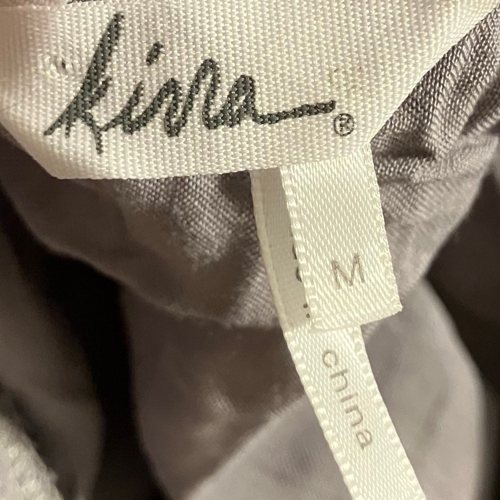 Kirra gray camisole tank top lace-trimmed button detail spaghetti strap Sz M - Picture 9 of 11